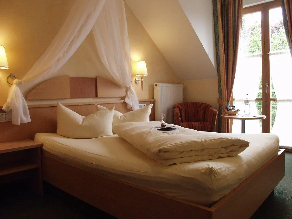 Akzent Hotel Franziskaner Dettelbach 4*,
